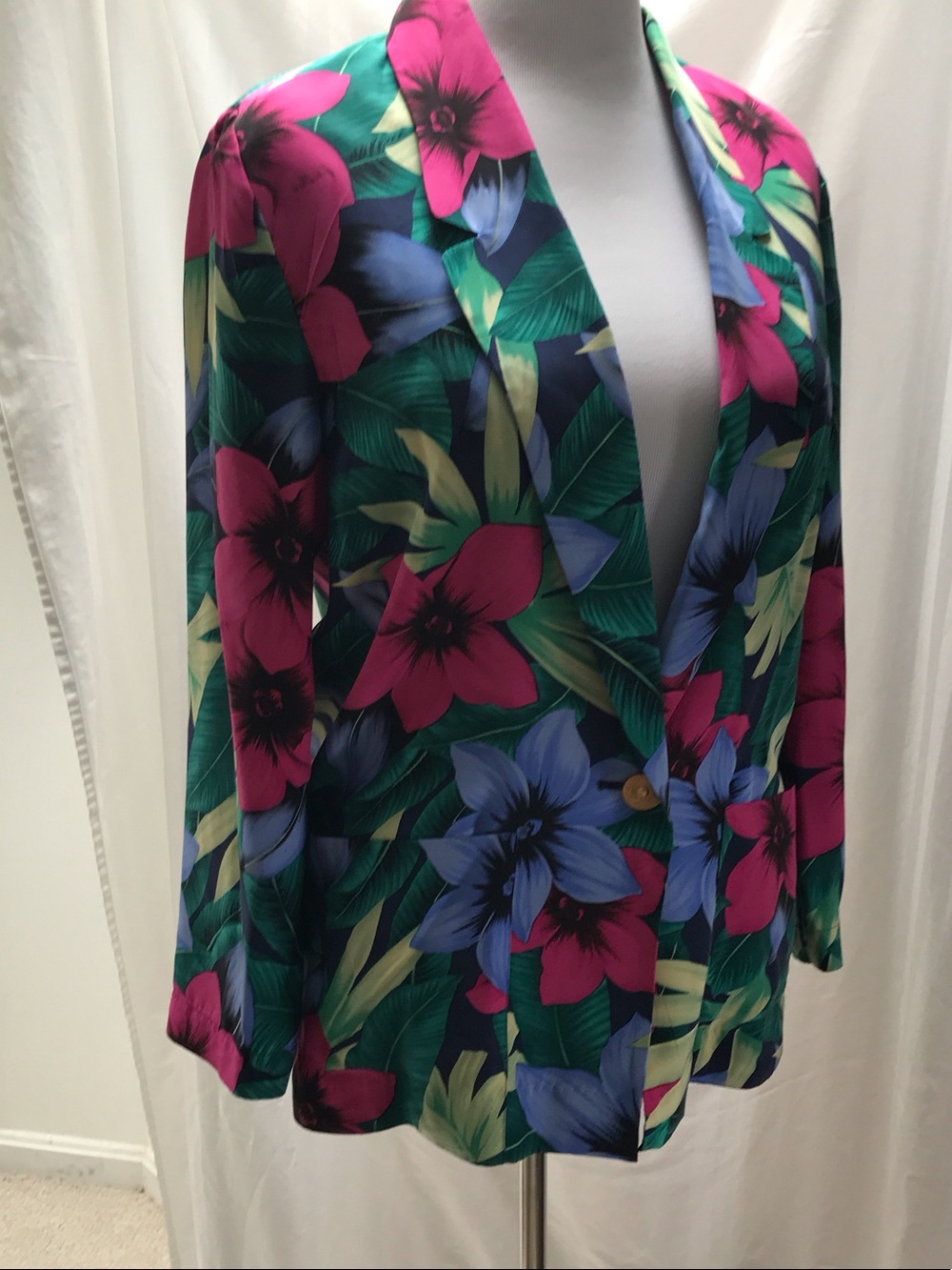 Vintage 90s Dana Buchman Floral silk Blazer in Green, Pink & Blue size 8